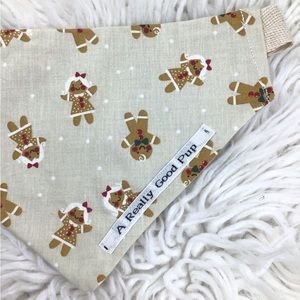 🐶 4 for $16 DOG BANDANA Small ( Gingerbread Fun) 🐶